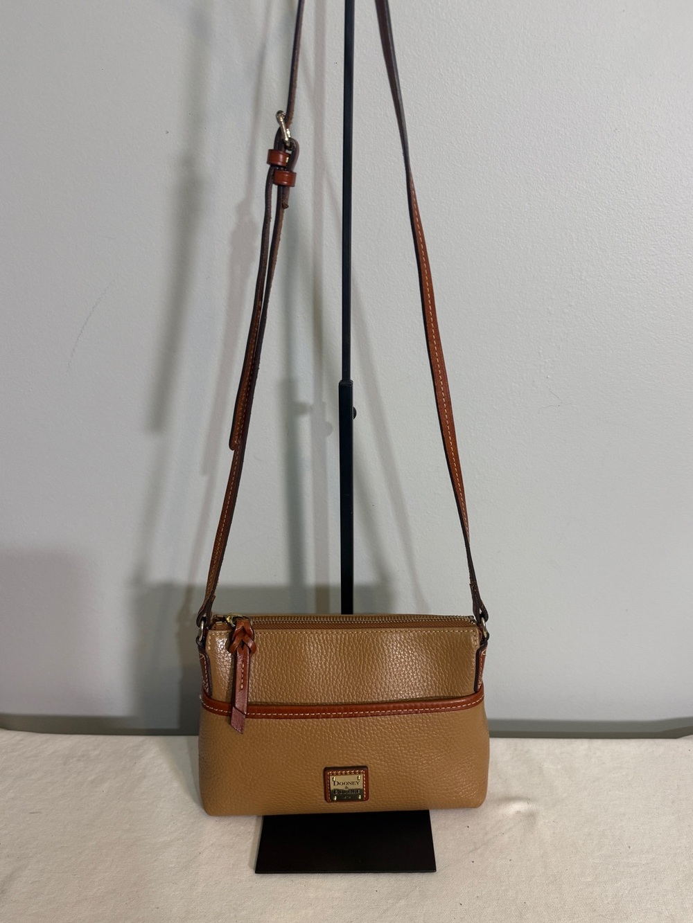 Dooney & Bourke Ginger Pouchette Crossbody Bag Caramel Pebble Leather Brown Trim